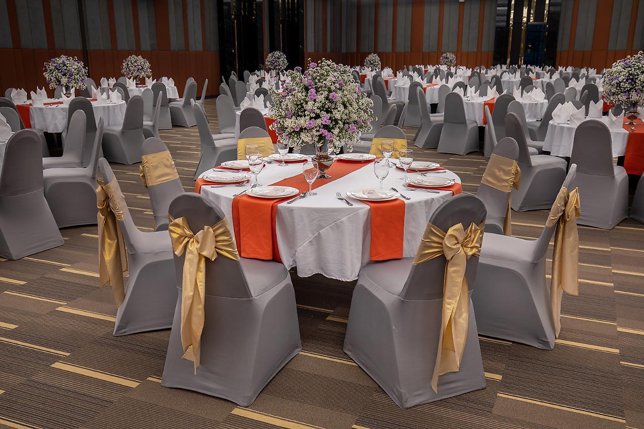 The Heritage Chiang Rai Hotel And Convention Exterior foto A banquet hall