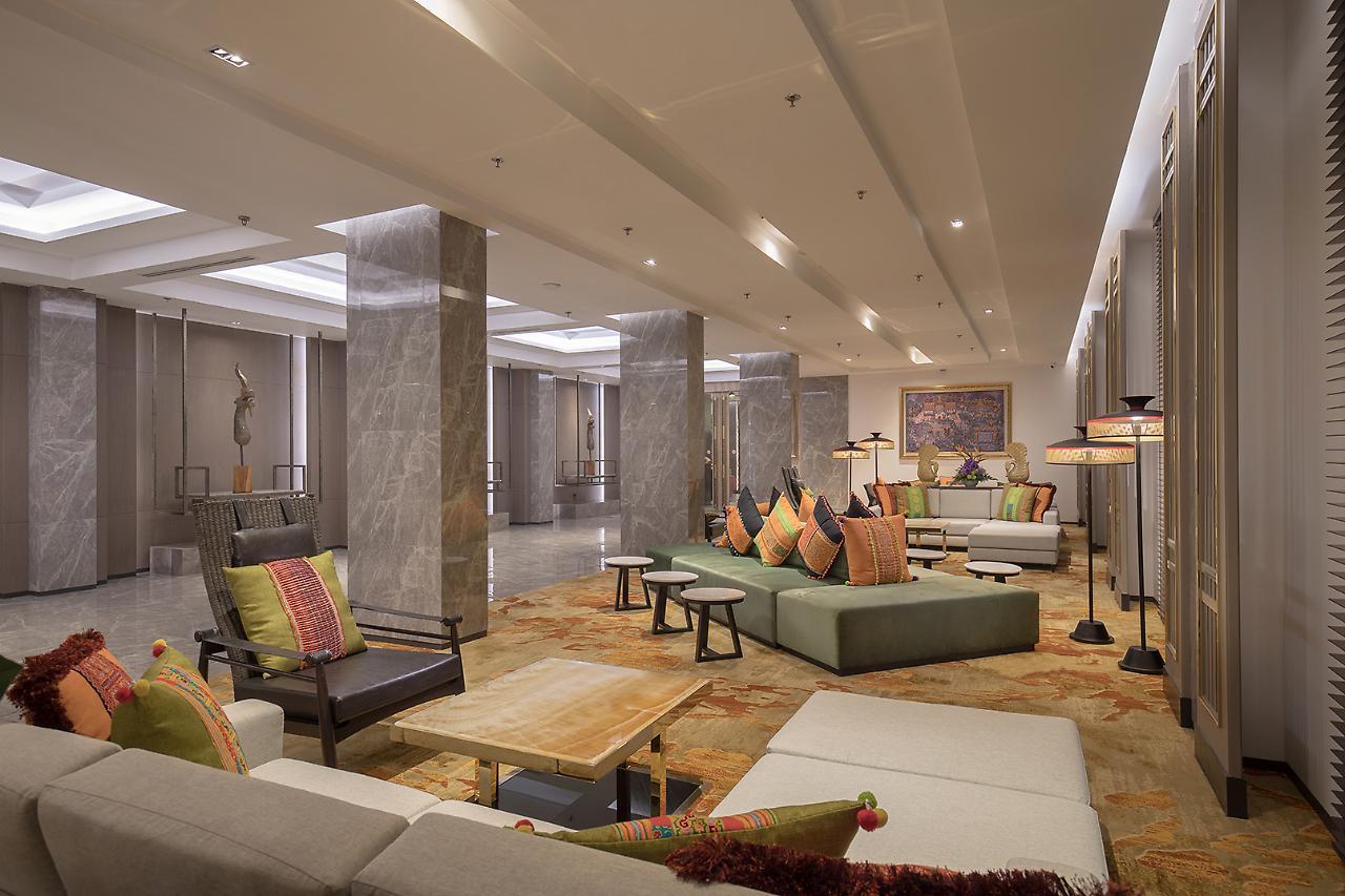 The Heritage Chiang Rai Hotel And Convention Exterior foto The lobby of the hotel
