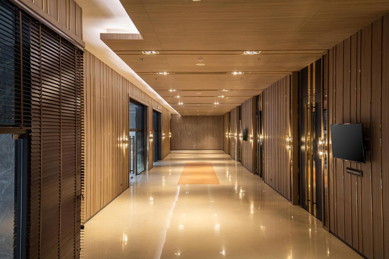 The Heritage Chiang Rai Hotel And Convention Exterior foto The interior of the hotel