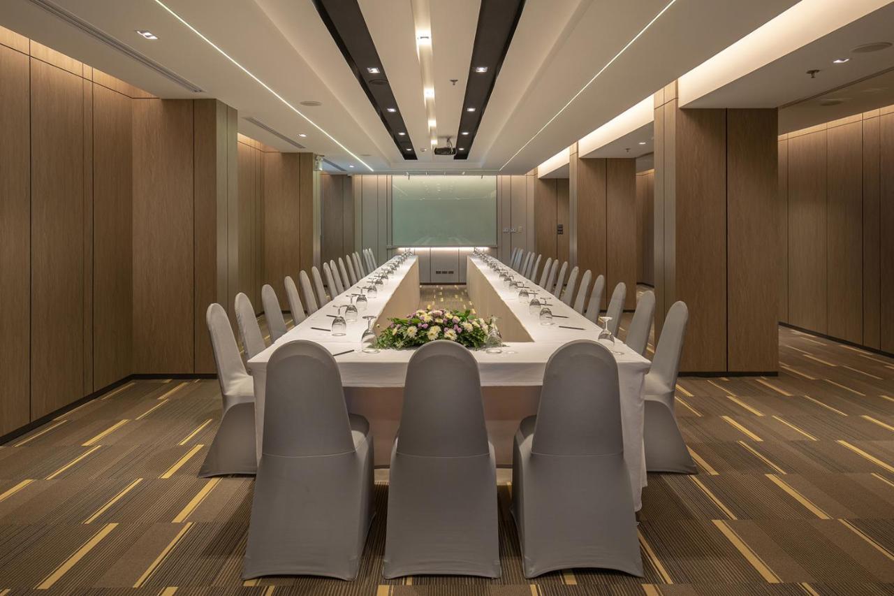 The Heritage Chiang Rai Hotel And Convention Exterior foto Meeting room